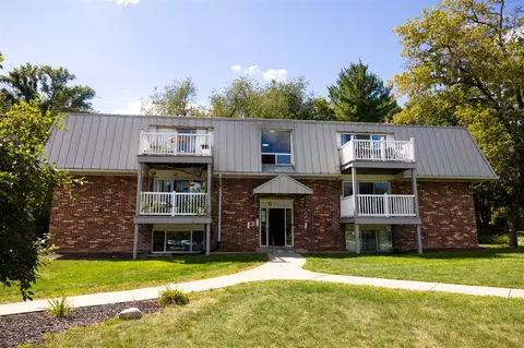 6716 Cascade #43, Grand Rapids, MI 49546