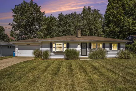 5483 Lucerne, Kalamazoo, MI 49048