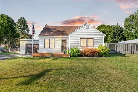 4526 Grove Ave, Holt, MI 48842