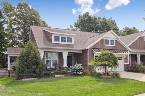 6088 Harmon Grn, Grandville, MI 49418