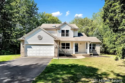 2100 Highlander, Kentwood, MI 49508