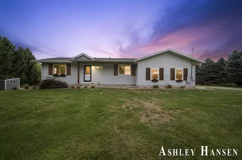 6801 12 Mile, Rockford, MI 49341