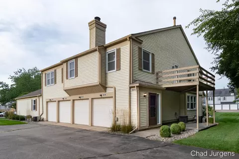 3052 Sturgeon Bay, Portage, MI 49024