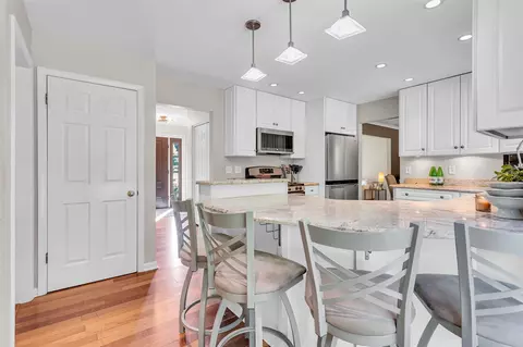 Kitchen - 5230 Timbercrest, Jackson, MI 49201 photo 5 of 6