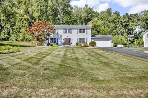 Exterior - 5230 Timbercrest, Jackson, MI 49201 photo 4 of 9