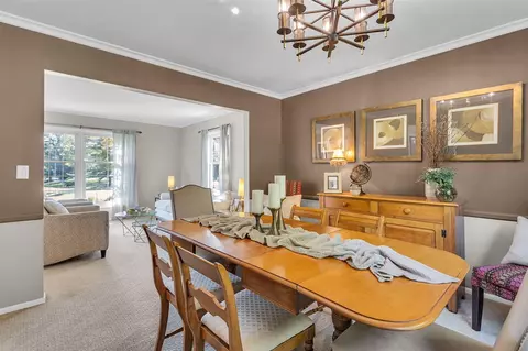 Dining - 5230 Timbercrest, Jackson, MI 49201 photo 2 of 3