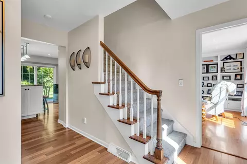 Entry Way - 5230 Timbercrest, Jackson, MI 49201 photo 1 of 1