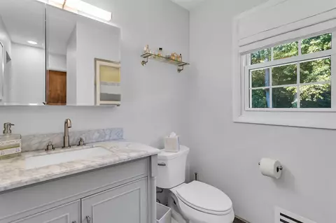 Bath - 5230 Timbercrest, Jackson, MI 49201 photo 1 of 6