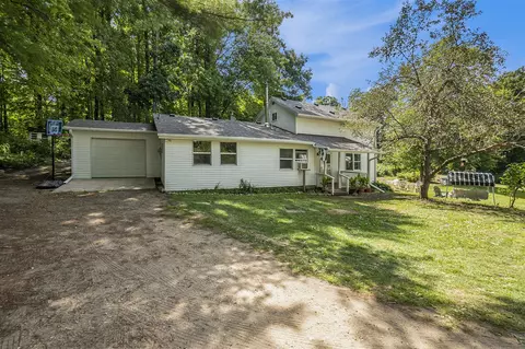 632 E Jackson, White Cloud, MI 49349