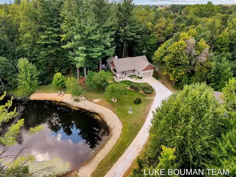 8287 80th, Zeeland, MI 49464