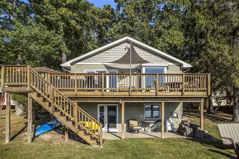 11223 Oak, Delton, MI 49046