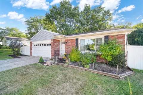 641 Robinson, Jackson, MI 49203 photo 3