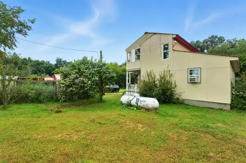 Exterior - 15885 Mcclellan, Springport, MI 49284 photo 2 of 10