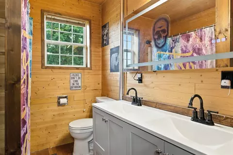 Bath - 15885 Mcclellan, Springport, MI 49284 photo 1 of 1