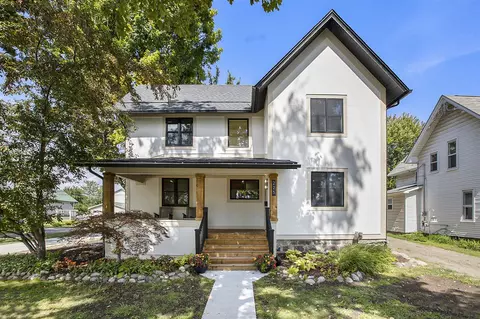 225 E Liberty, South Lyon, MI 48178