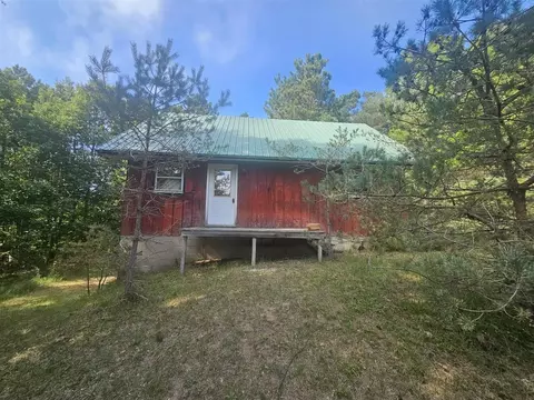 928 Pilgrim, Frankfort, MI 49635