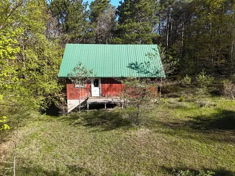 928 Pilgrim, Frankfort, MI 49635