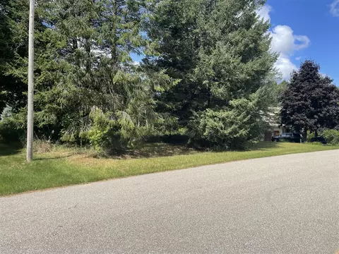 4623 S Seymour, New Era, MI 49446