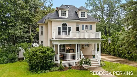 350 E Central, Zeeland, MI 49464