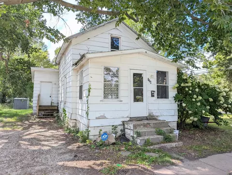 526 Alexander, Bangor, MI 49013