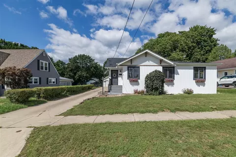 223 Parchmount, Parchment, MI 49004