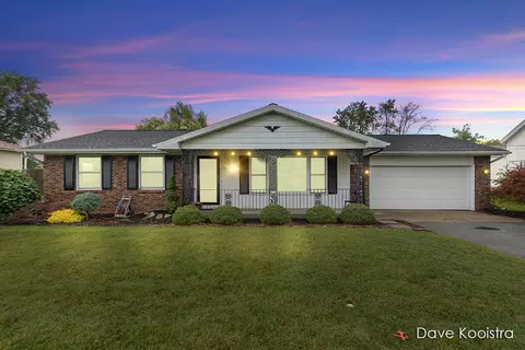 725 52nd, Kentwood, MI 49548