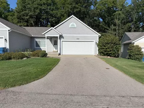 645 Wren, Middleville, MI 49333