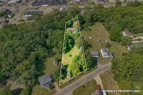 32 Mcclellan, Hillsdale, MI 49242