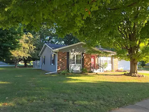415 W Charlotte, Centreville, MI 49032