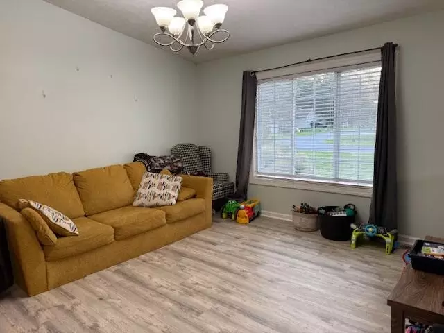 Living - 4778 Blue Heron, Pierson, MI 49339 photo 1 of 2