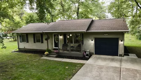 132 Clyde James, Pleasant Lake, MI 49272