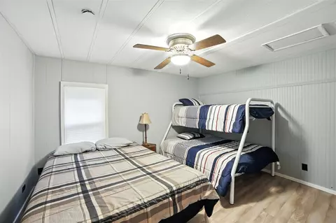 Bedroom - 7885 W Fox, Mears, MI 49436 photo 4 of 4