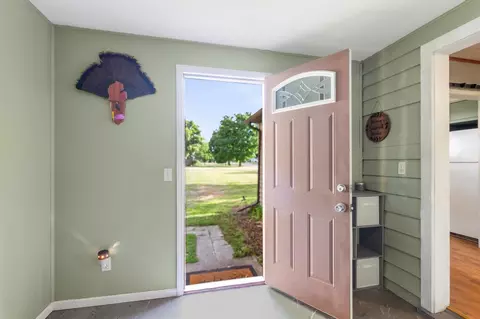 Entry Way - 112 S Barton, White Cloud, MI 49349 photo 3 of 5