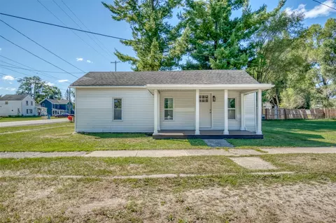 116 E 8th, Evart, MI 49631