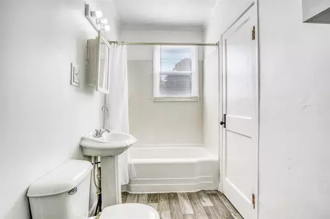 Bath - 116 E 8th, Evart, MI 49631 photo 3 of 3