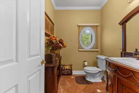 18401 Fox Holw, Northville, MI 48168