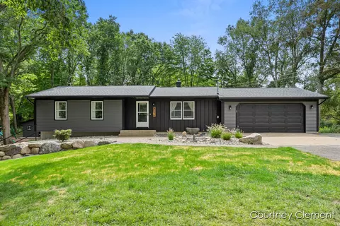 6250 Kies, Rockford, MI 49341