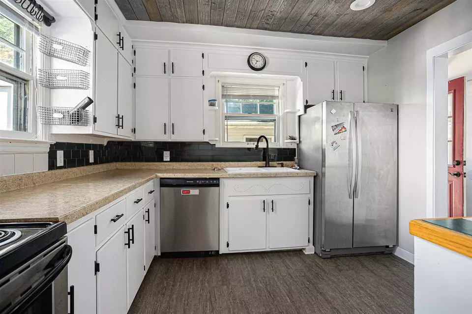 Kitchen - 2512 Wellington, Kalamazoo, MI 49008 photo 1 of 2