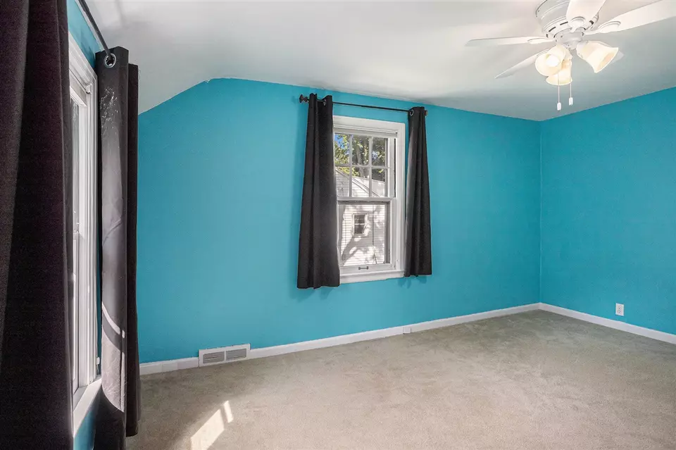Bedroom - 2512 Wellington, Kalamazoo, MI 49008 photo 4 of 6