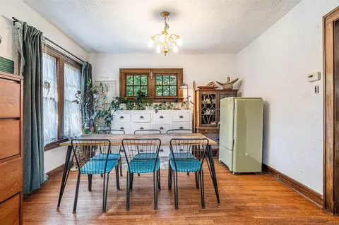 Dining - 314 N Madison, Marshall, MI 49068 photo 1 of 3