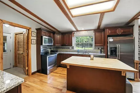 Kitchen - 78667 40th, Covert, MI 49043 photo 7 of 7