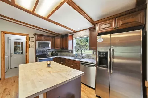 Kitchen - 78667 40th, Covert, MI 49043 photo 2 of 7