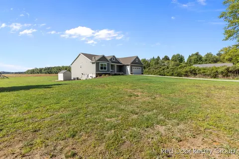 2338 142nd, Dorr, MI 49323 photo 4