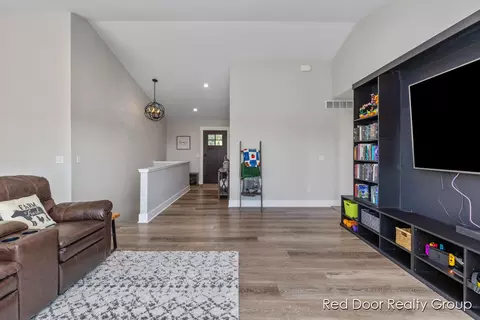 2338 142nd, Dorr, MI 49323 photo 9