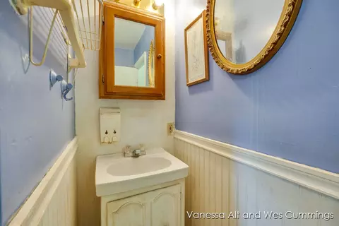 Bath - 4804 Zahm, Belding, MI 48809 photo 1 of 1