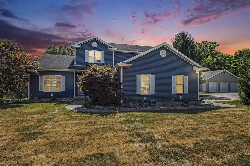 Exterior - 69154 Elkhart, Edwardsburg, MI 49112 photo 2 of 7