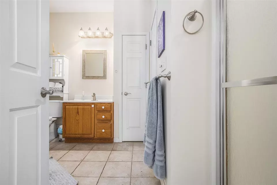 Bath - 69154 Elkhart, Edwardsburg, MI 49112 photo 4 of 4