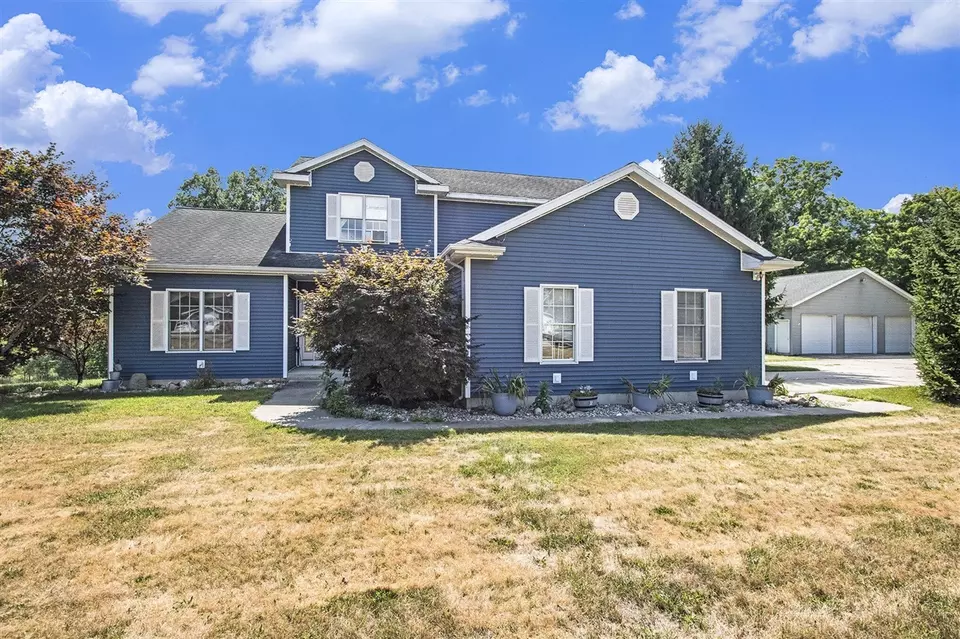 Exterior - 69154 Elkhart, Edwardsburg, MI 49112 photo 1 of 7