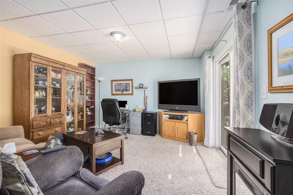 Living - 69154 Elkhart, Edwardsburg, MI 49112 photo 1 of 2