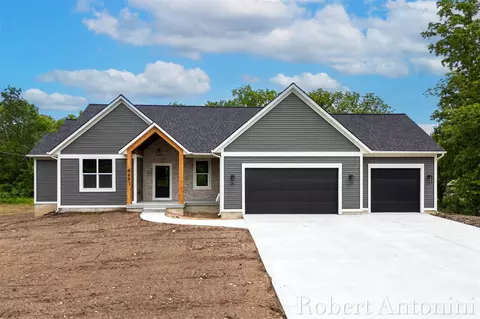 6691 Egan, Caledonia, MI 49316
